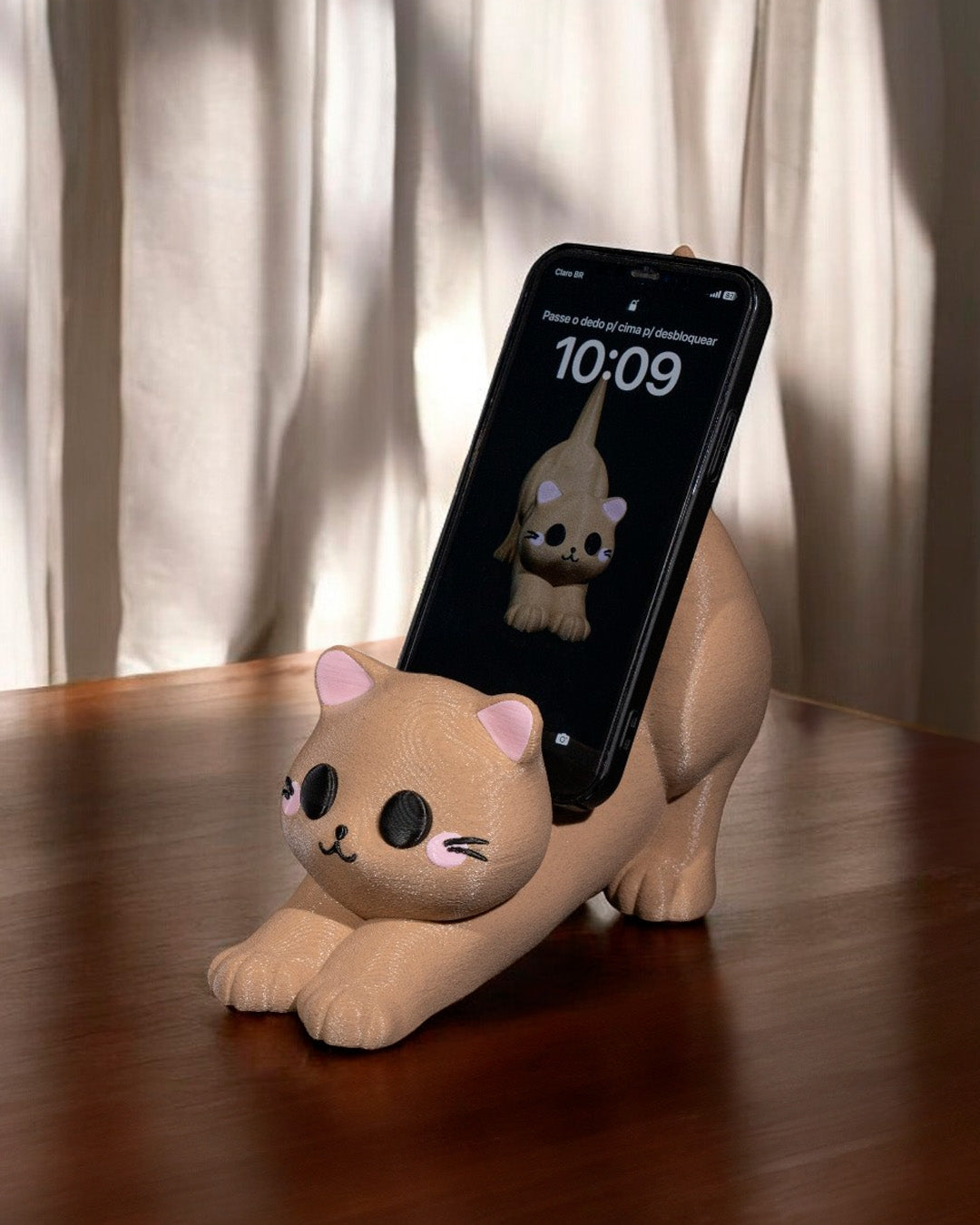 Purr Phone Holder